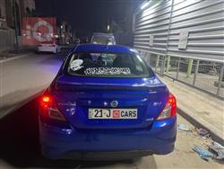 نيسان فيرسا